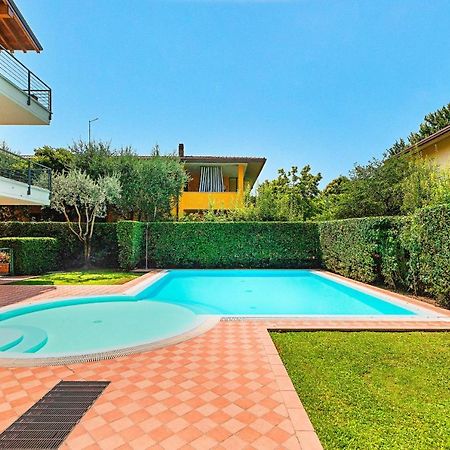 Annamaria 9 Apartment By Wonderful Italy Сирмионе Екстериор снимка