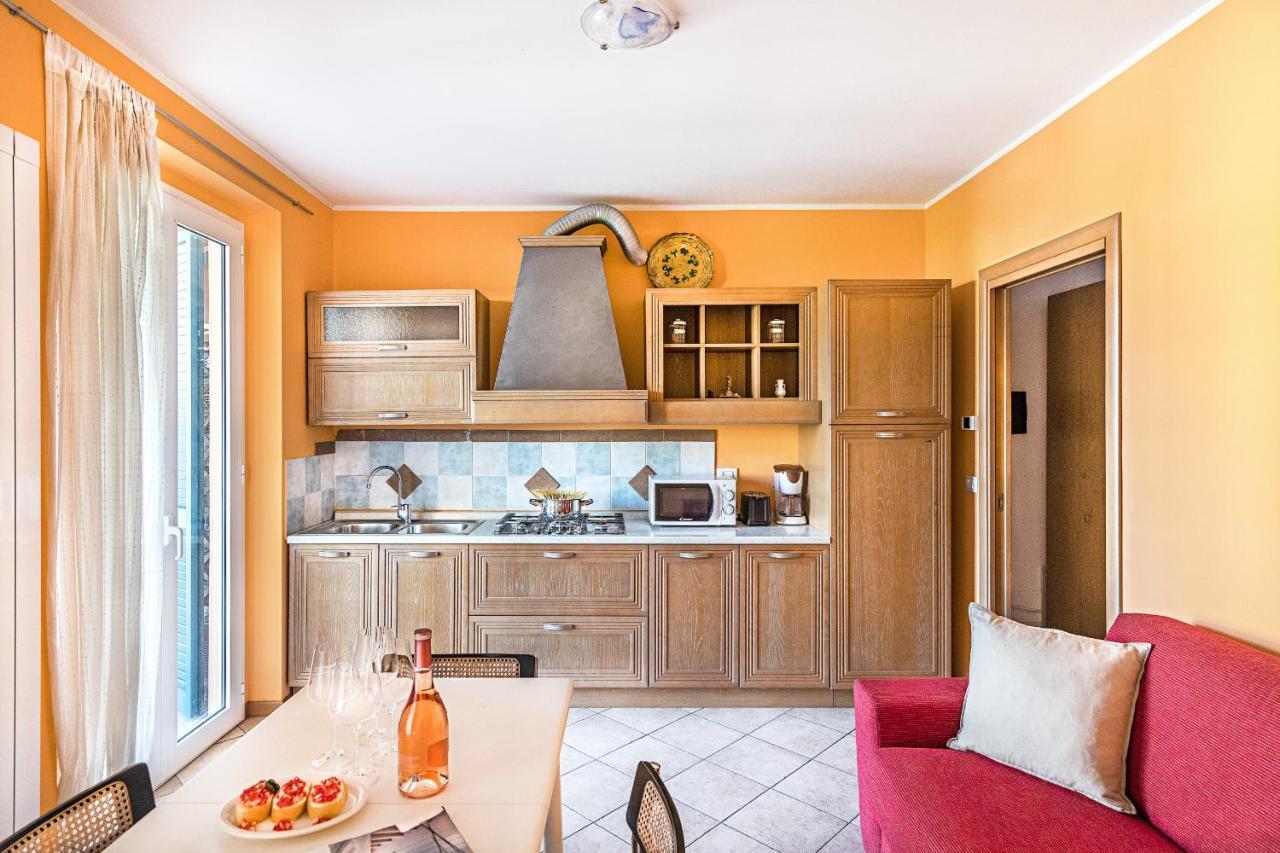 Annamaria 9 Apartment By Wonderful Italy Сирмионе Екстериор снимка